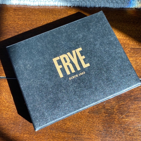 Brown Genuine Leather Frye Wallet Card Case NWT - Picture 4 of 4